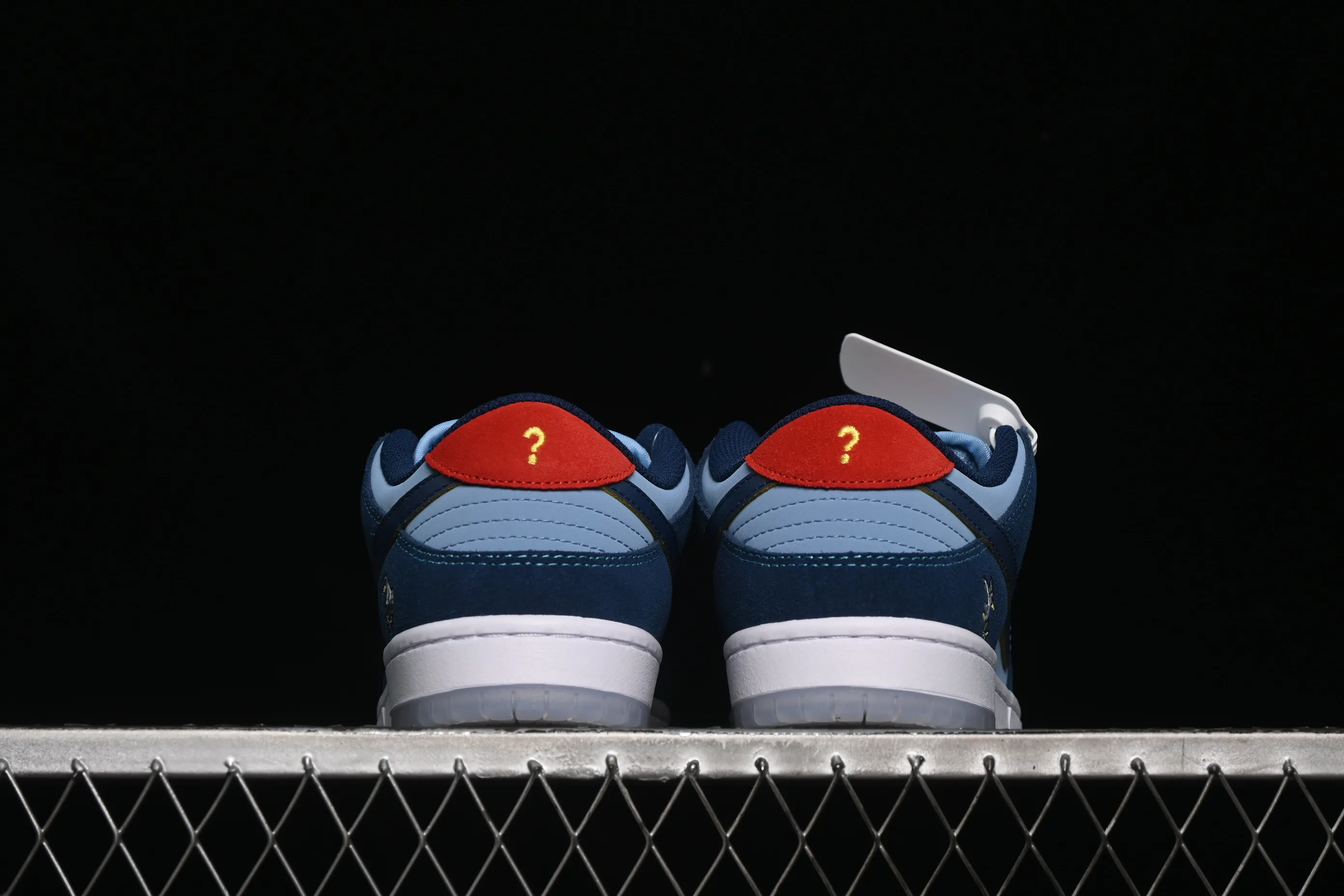 All Categories Nk SB Dunk Series Nk SB Dunk Low Low-top sneakers Nike SB Dunk Low Scratch Blue Chicken SB low-top sports and leisure sneakers DX5549-400